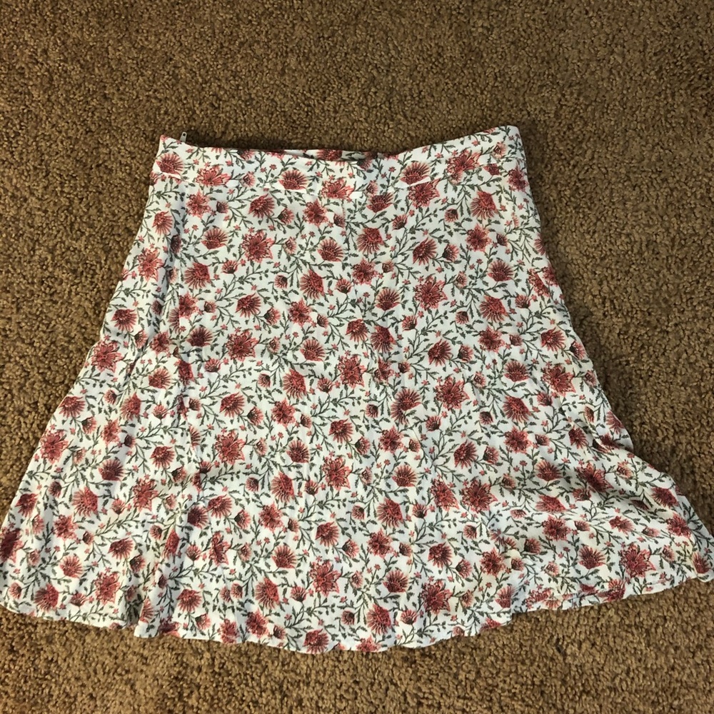 Flowery mini skirt